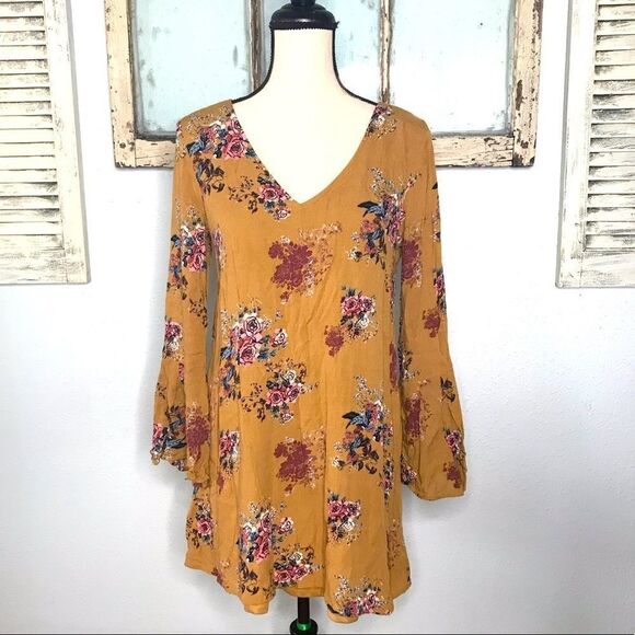 Beautiful Floral Alter’d State Boho Style Mini - Picture 1 of 10